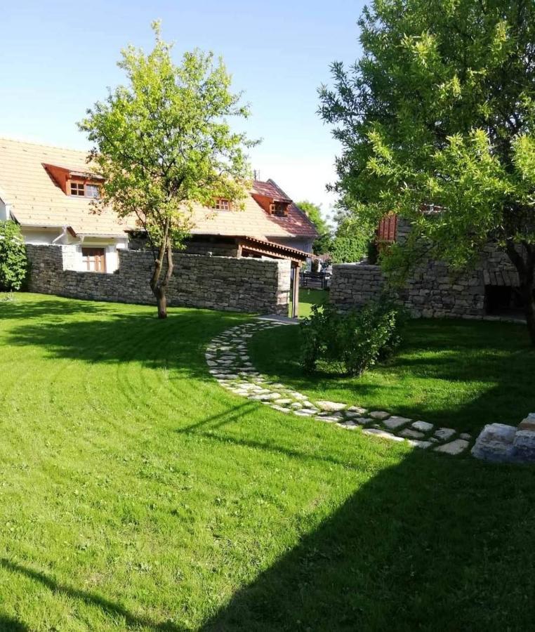 Aracsi Vendeghaz Hotel Balatonfüred Buitenkant foto