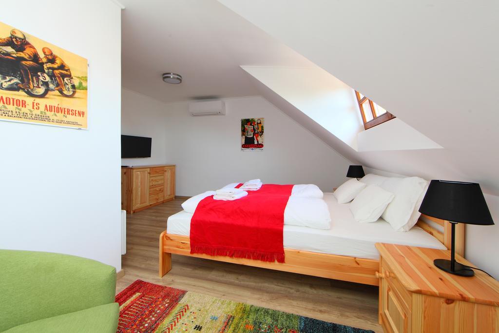 Aracsi Vendeghaz Hotel Balatonfüred Buitenkant foto